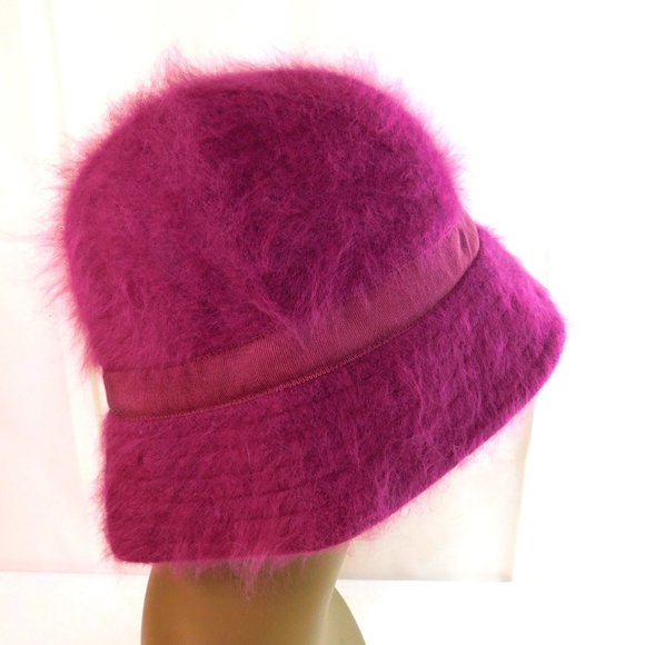 GAP Fuzzy Magenta Hat - Picture 5 of 10